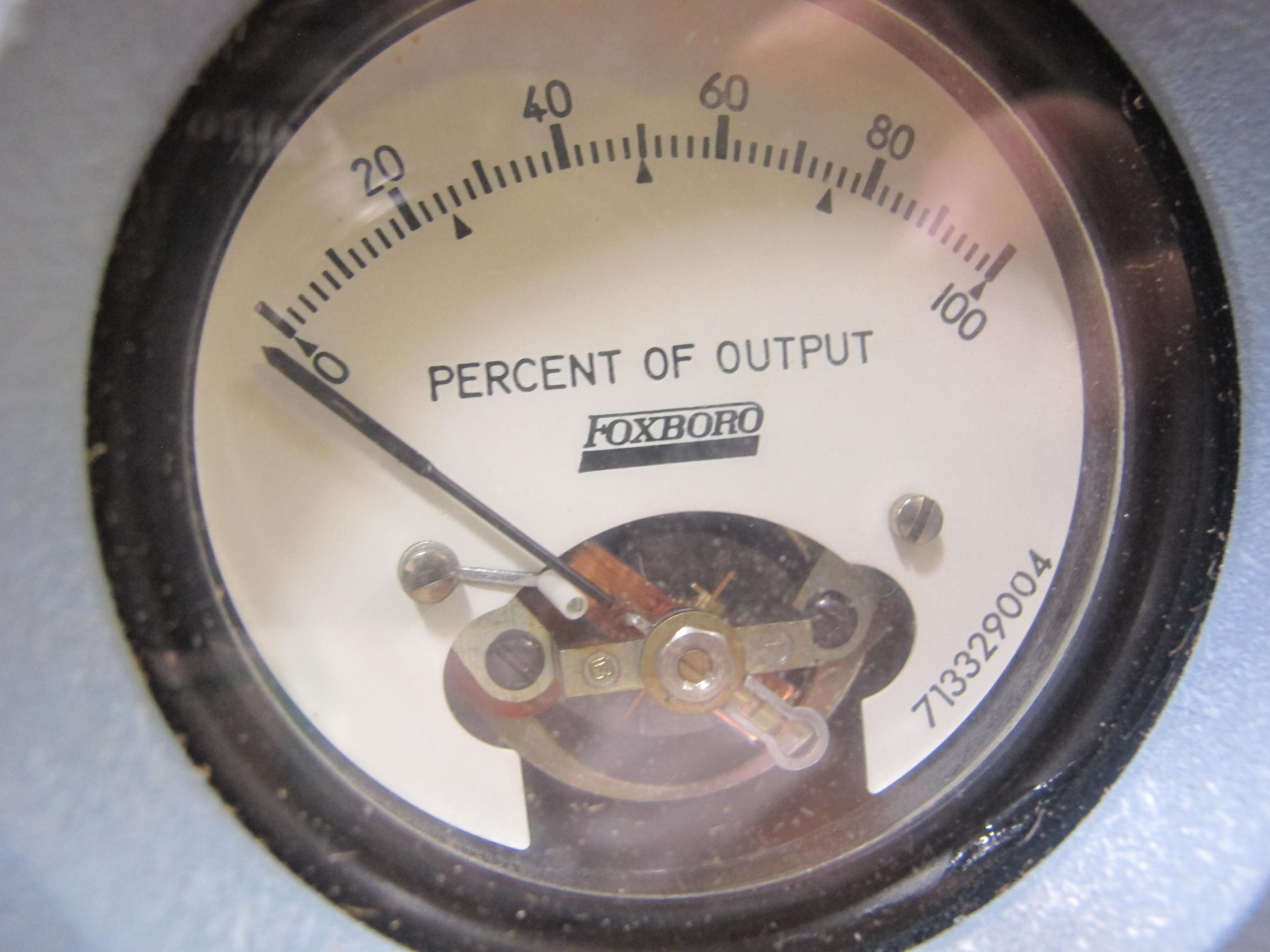 LOT TO INCLUDE: MISC. HUBBELL: WIRING DEVICES AND CONDITIONERS, TRANSDUCERS AND GAUGES. LOADING & HANDLING FEE $15-4152